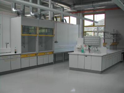 Labortisch mit Laborspülbecken nach Maß